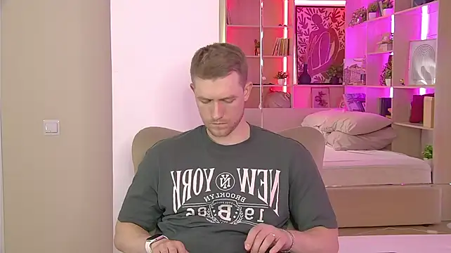 EthanPinkman's Live XXX Chat
