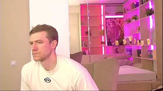 EthanPinkman Show in webcam