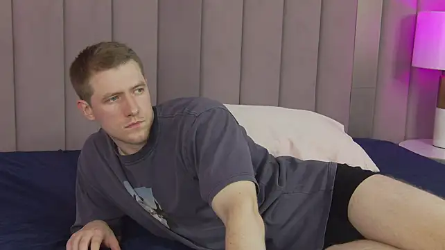 EthanPinkman 在線直播表演