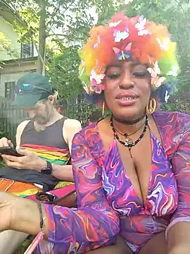 AmazonianMistress – live chatrum