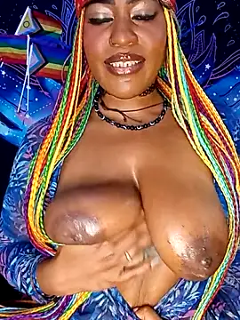 AmazonianMistress' Webcam Show