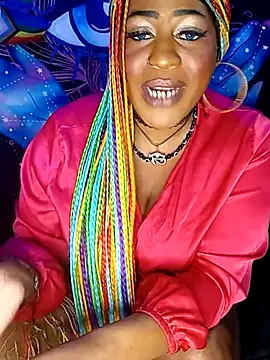 AmazonianMistress Show in webcam