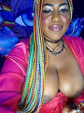 Pokazy przed kamerką – AmazonianMistress