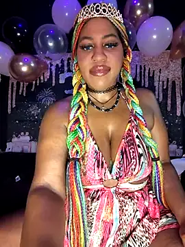 AmazonianMistress' Webcam Show
