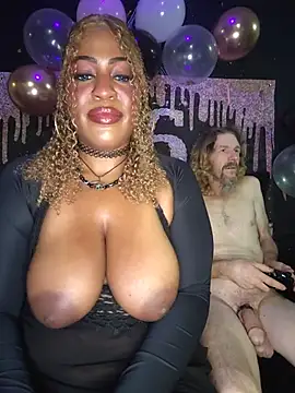 AmazonianMistress Adlı Modelin Web Kamerası Şovu
