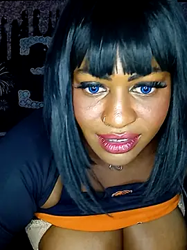 AmazonianMistress XXX чат на живо