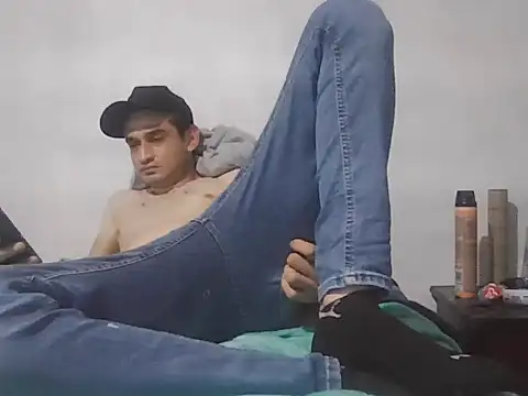 mapachon81's Webcam Show