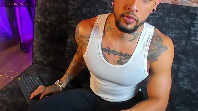 Pokazy przed kamerką – Seth_Owner