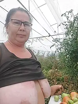 Chat XXX ao vivo de EmmaSquirt