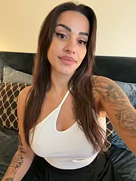 -Alisa Adlı Modelin Canlı XXX Sohbeti