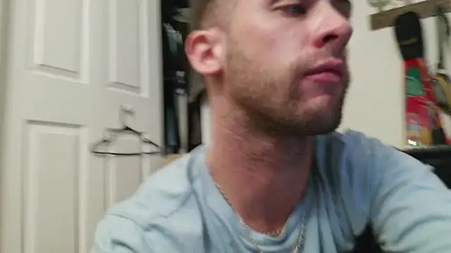 הופעת וובקאם של Graysontaylor@xh