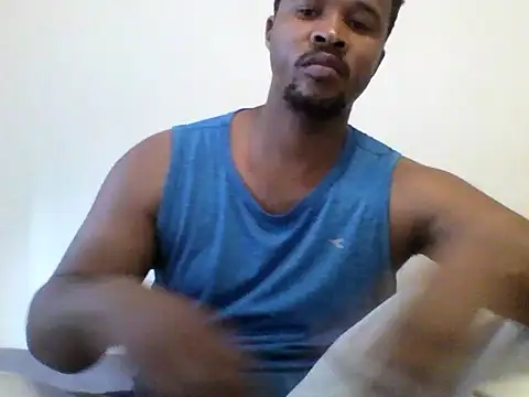 MAskedmilff Show in webcam