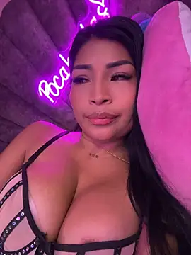 Pocahontascute_33's Live Chat Room