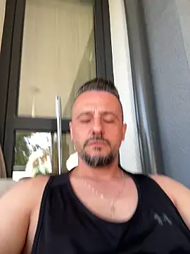 InsaneMattt Pertunjukan Webcam