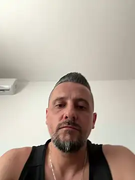 InsaneMattt webcam show