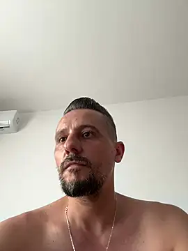 InsaneMattt 网络视讯表演