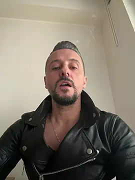 InsaneMattt webcam show