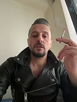 InsaneMattt Webcam show