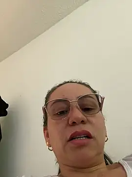 HealingHoneyn Live XXX chat