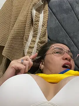 Czat XXX na żywo – HealingHoney
