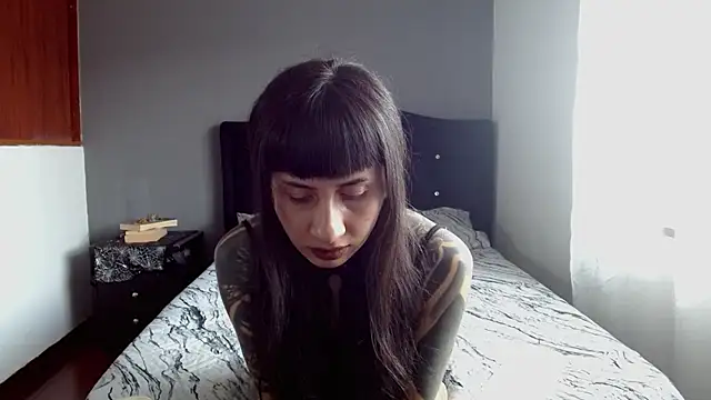Czat XXX na żywo – Emilia_1995