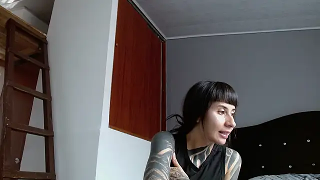 Živý XXX chat Emilia_1995