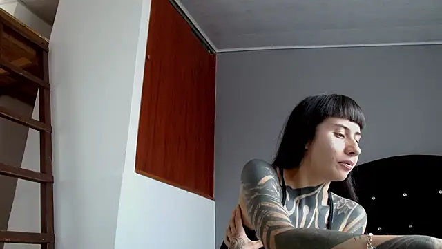Sembang XXX Secara Langsung Emilia_1995