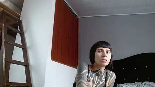 Emilia_1995 – Live XXX-chat