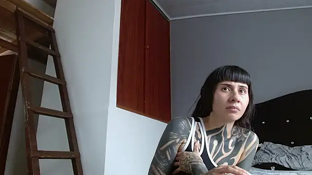 Sembang XXX Secara Langsung Emilia_1995