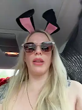 June695_'s Webcam Show