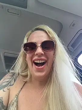 June695_ – webcam-show
