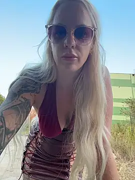 June695_ Webcam show