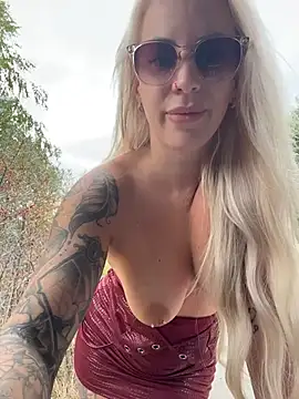 June695_ Webcam-Show