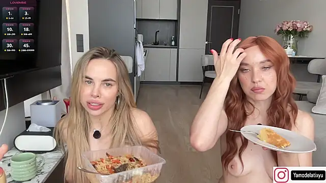 diffgirls2 Webcam Show