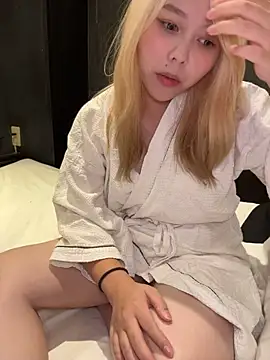 NANAchan_Rn Webbikameraesitys