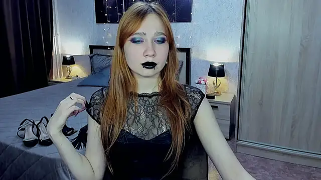 دردشة AdrianWild الجنسية المباشرة