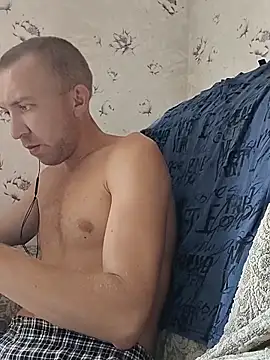 _uncle_Mitya-43_: διαδικτυακό σόου στην κάμερα