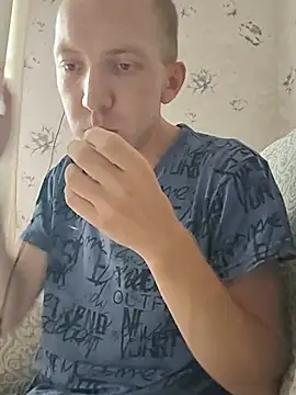 Pokazy przed kamerką – _uncle_Mitya-43_
