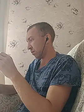 _uncle_Mitya-43_n Webbikameraesitys