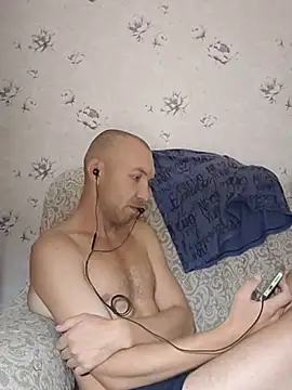 _uncle_Mitya-43_: διαδικτυακό σόου στην κάμερα
