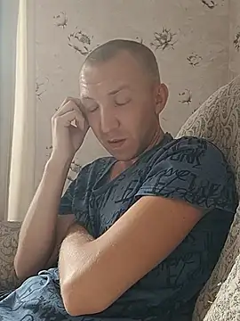 _uncle_Mitya-43_n Webbikameraesitys