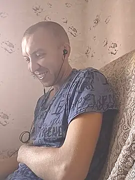 Pokazy przed kamerką – _uncle_Mitya-43_