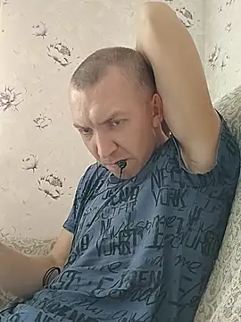 Pokazy przed kamerką – _uncle_Mitya-43_
