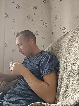Pokazy przed kamerką – _uncle_Mitya-43_