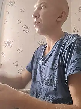 _uncle_Mitya-43_: διαδικτυακό σόου στην κάμερα