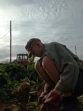 _uncle_Mitya-43_ 在線直播表演