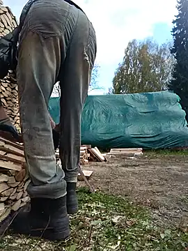 _uncle_Mitya-43_: διαδικτυακό σόου στην κάμερα