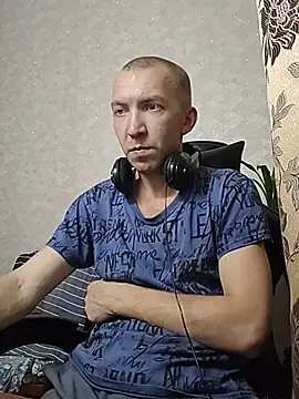 Pokazy przed kamerką  – _uncle_Mitya-43_