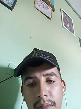 Show modela Diogo_sexx69 na web-kameri