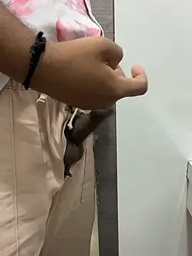 הופעת וובקאם של dick69lil